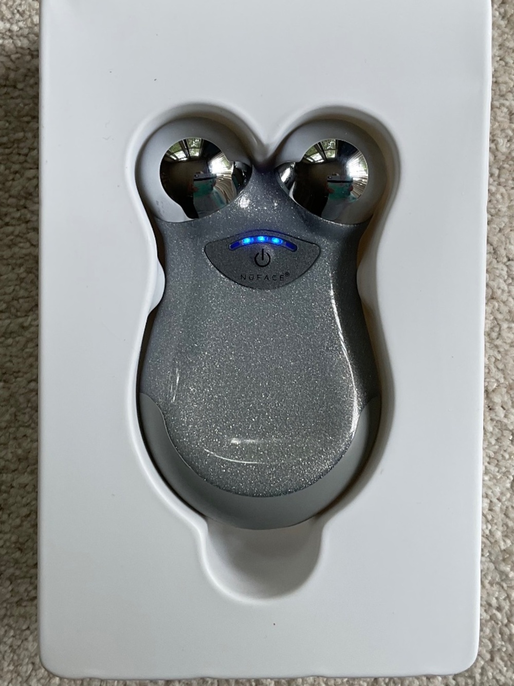 NuFace Mini Facial Toning Device - Picture 2 of 9